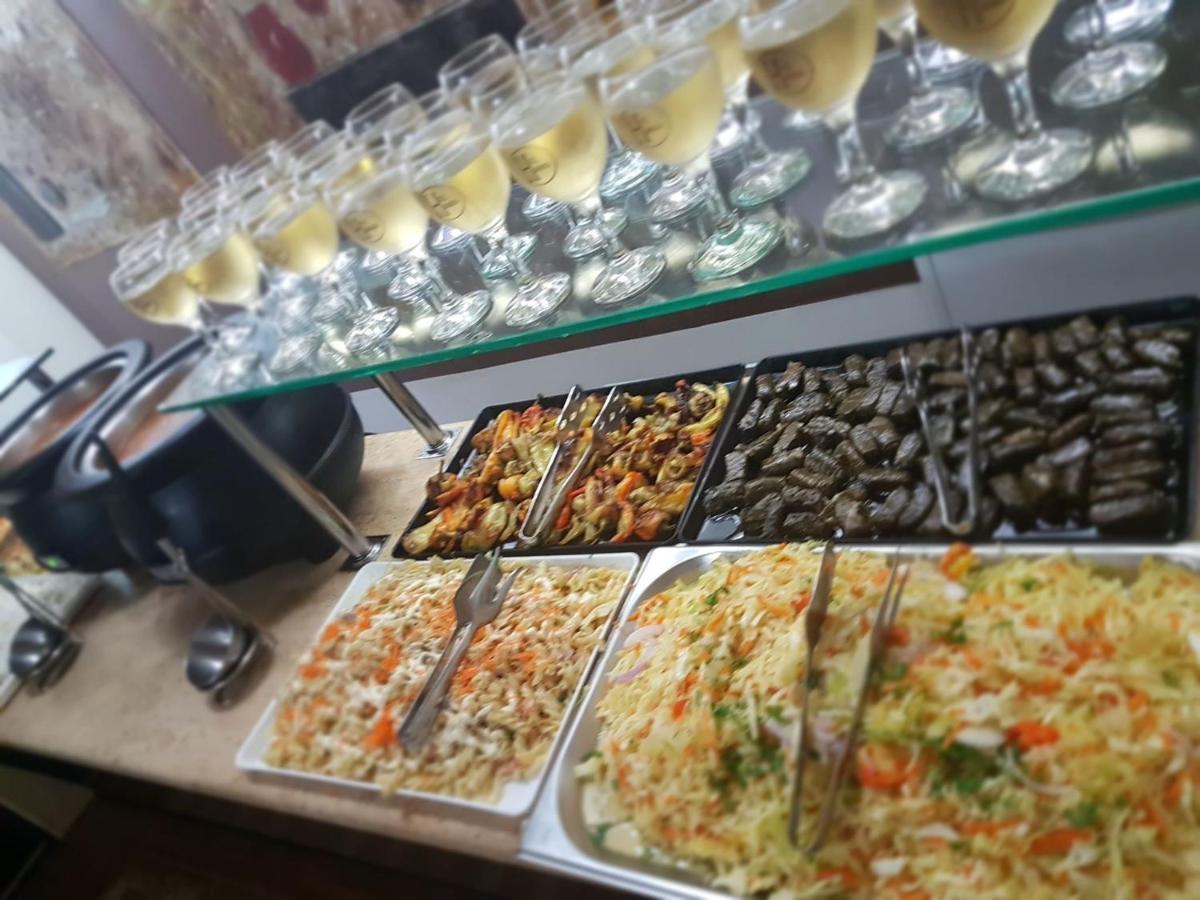 Paralía Hotel Honorata מראה חיצוני תמונה